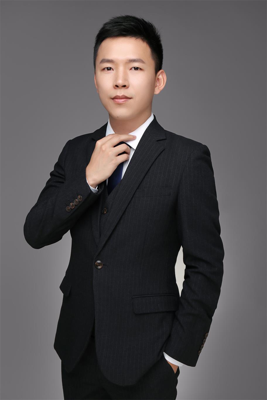 廉东晓音效设计与音乐总监